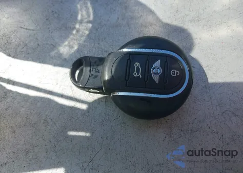 2017 Mini Hardtop Cooper из США, поврежденный, VIN WMWXP5C3XH2D71325